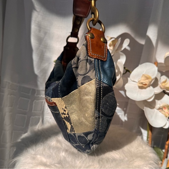 Coach patch work denim - vintage 2006! With matching wristlet . - Picture 6 of 12